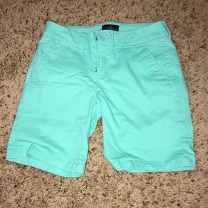 Women’s/girls shorts